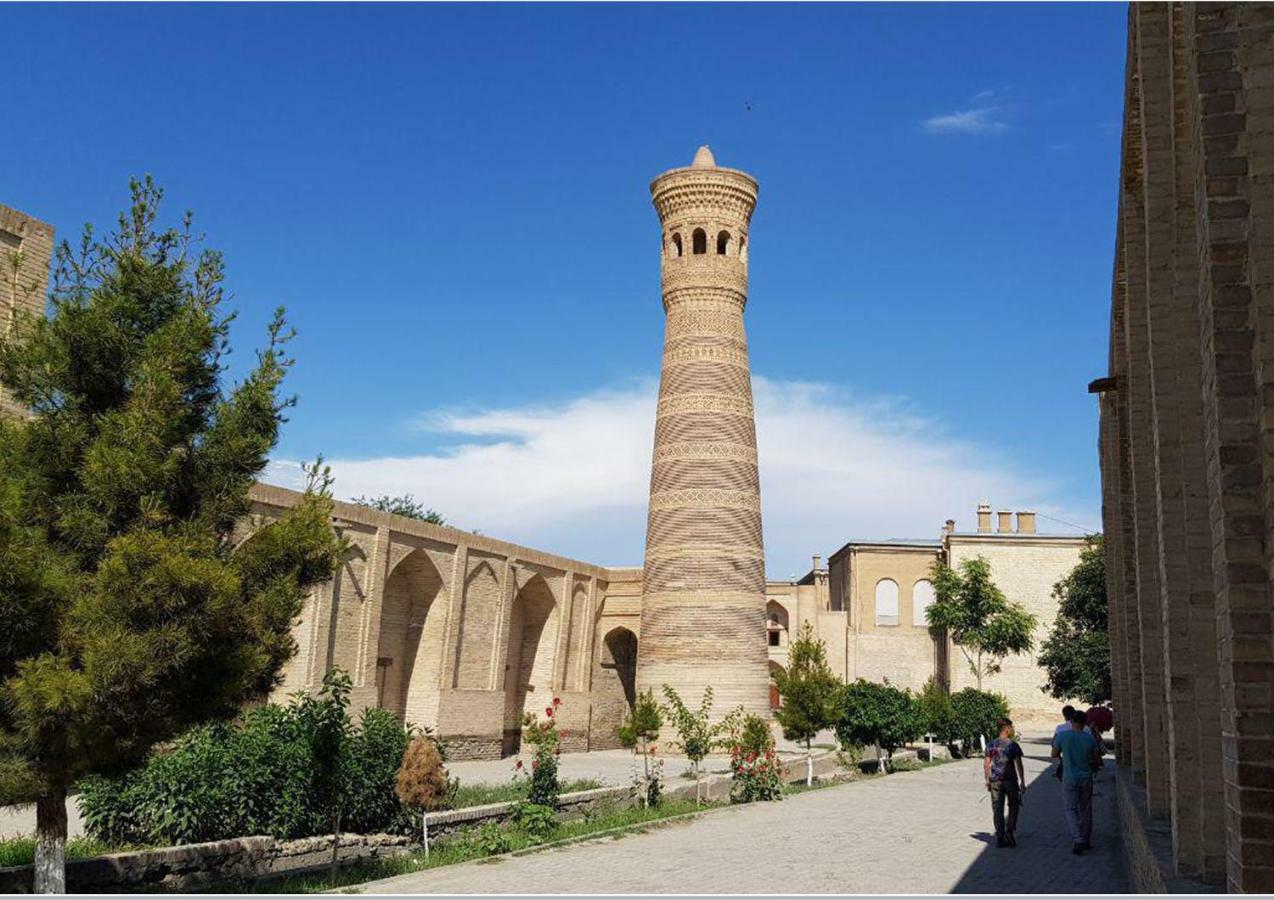 فندق Minorai Xurd بخارى المظهر الخارجي الصورة